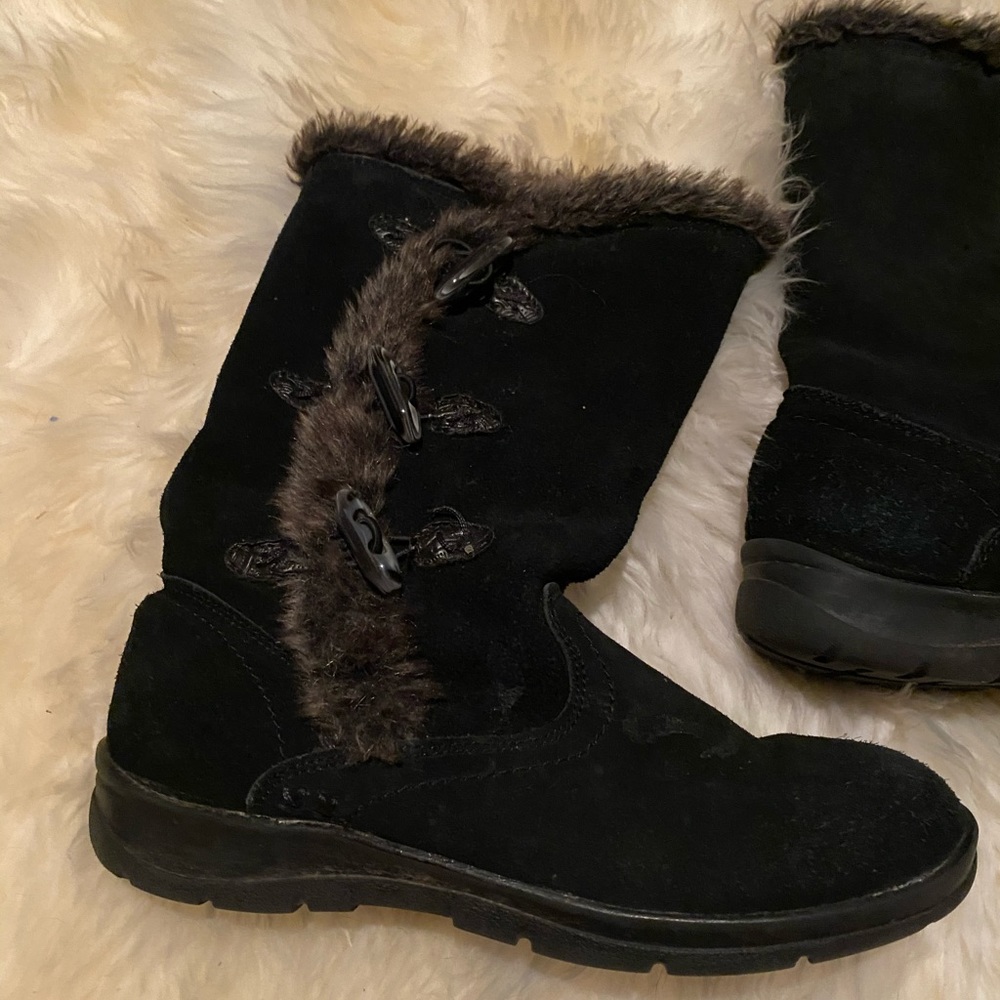 Fuzzy shin high boots
